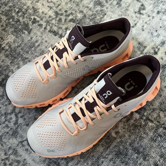 On Running Cloud X Women Sneakers - Picture 6 of 11